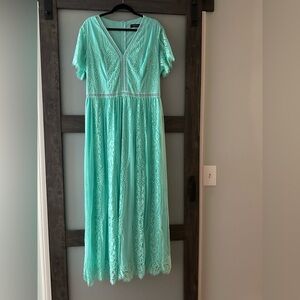 Elegant Lace Maxi Dress 2XL